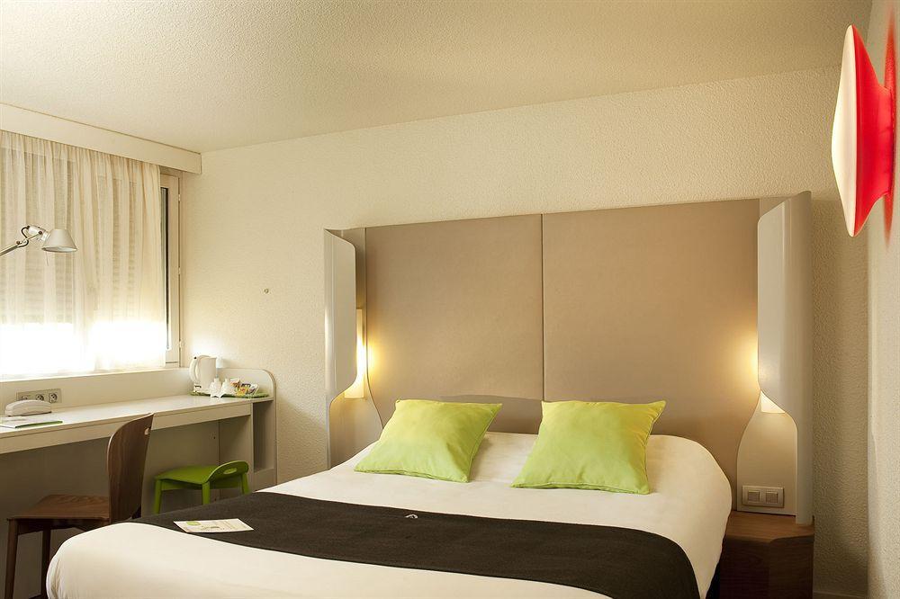 Campanile Hotel Auch Szoba fotó